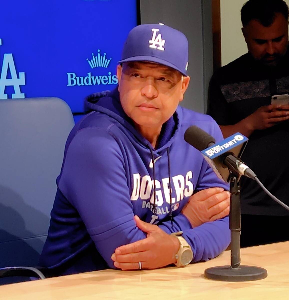 大谷翔平左膝未痊癒只投不打先發 Dave Roberts盯動作控球