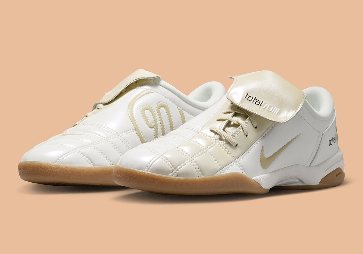 Nike Total 90 III SP 女鞋「Sail」新配色翻蓋鞋舌 2026 夏季發售