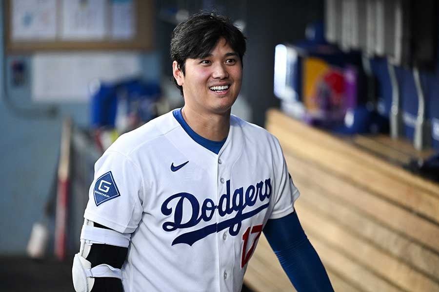 大谷翔平休兵沒先發仍現身球場 帽沿藏「Decoy」刺繡成焦點