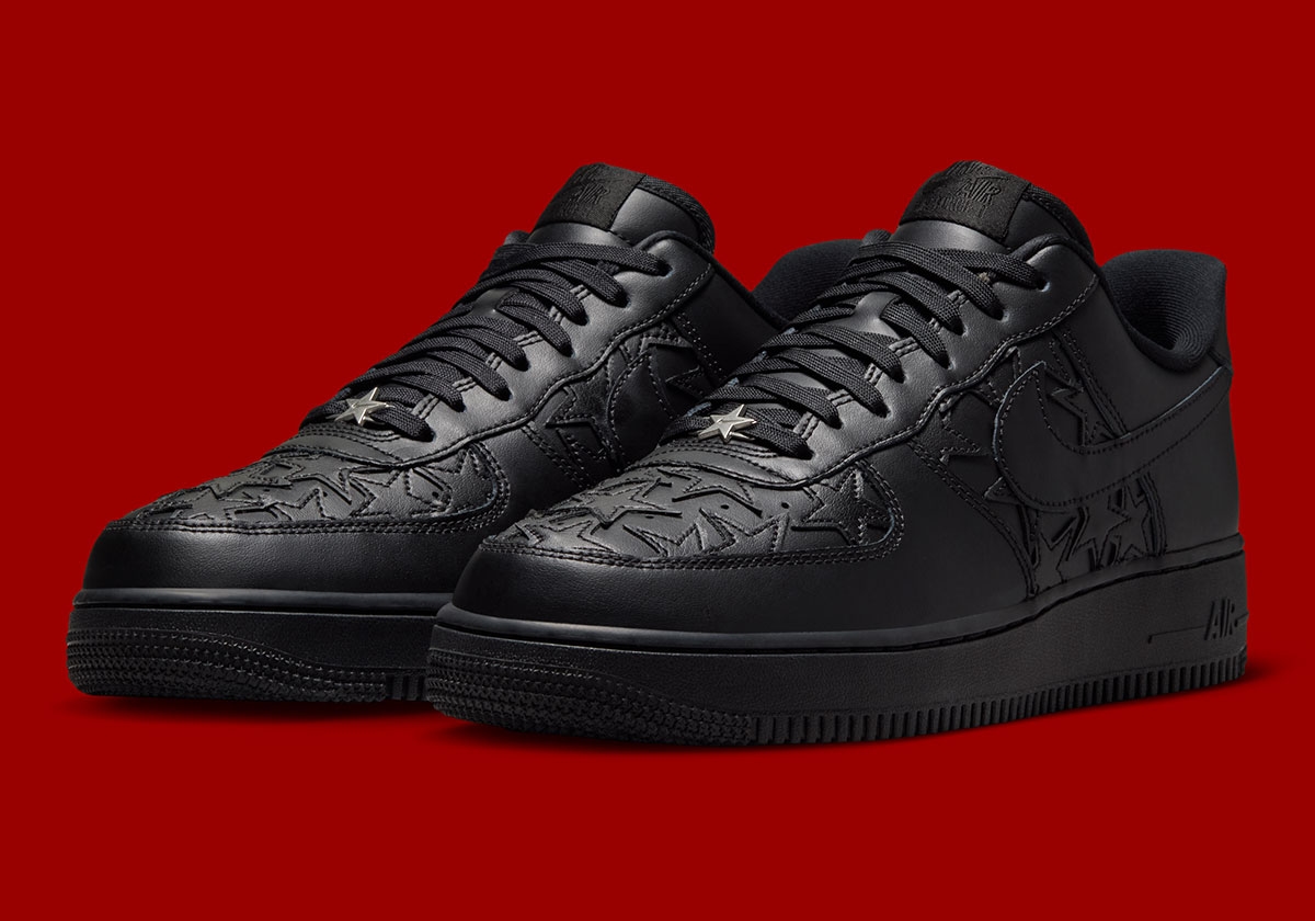 Nike Air Force 1 Low「Stars」全黑配色曝光 2026 年登場